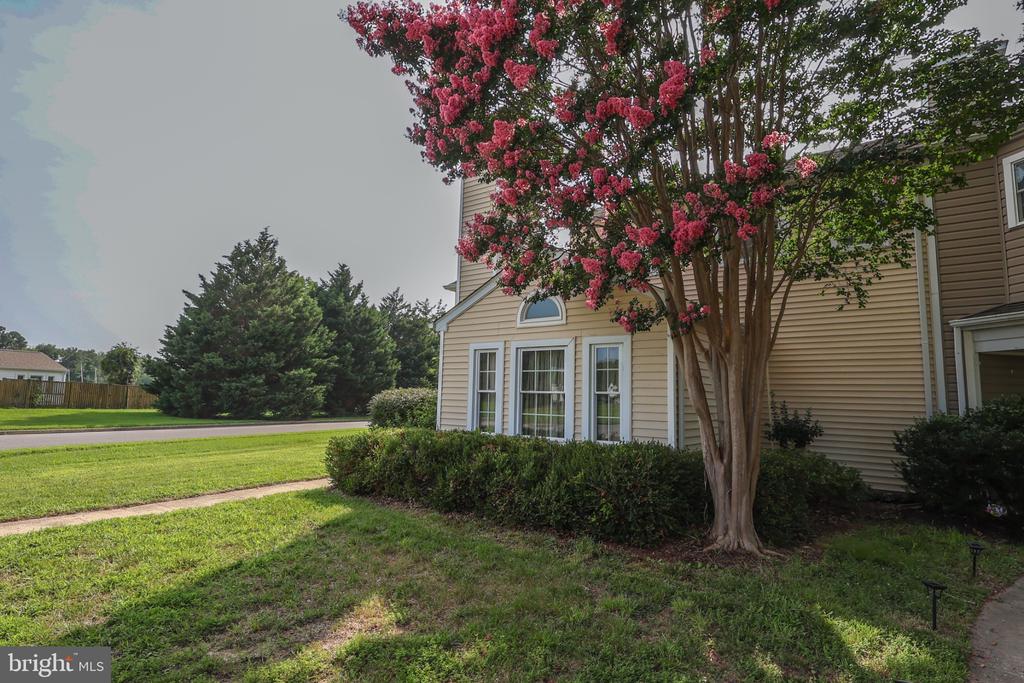 22079 SAINT JOSEPHS CIRCLE