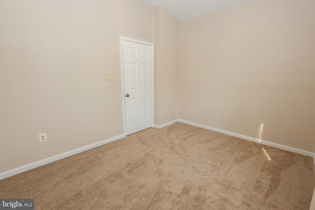 22079 SAINT JOSEPHS CIRCLE