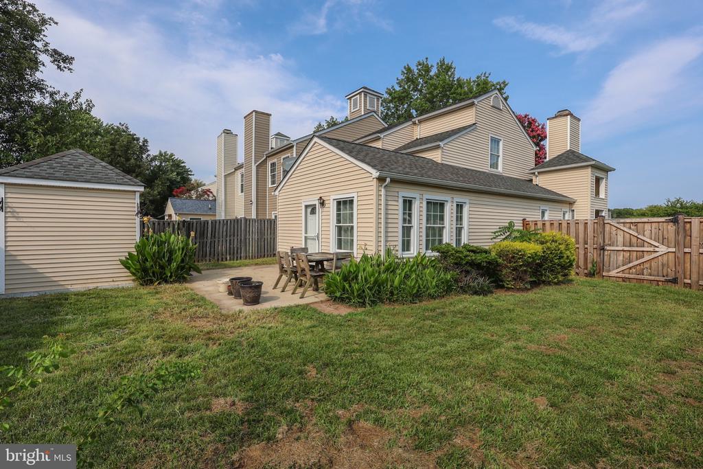 22079 SAINT JOSEPHS CIRCLE