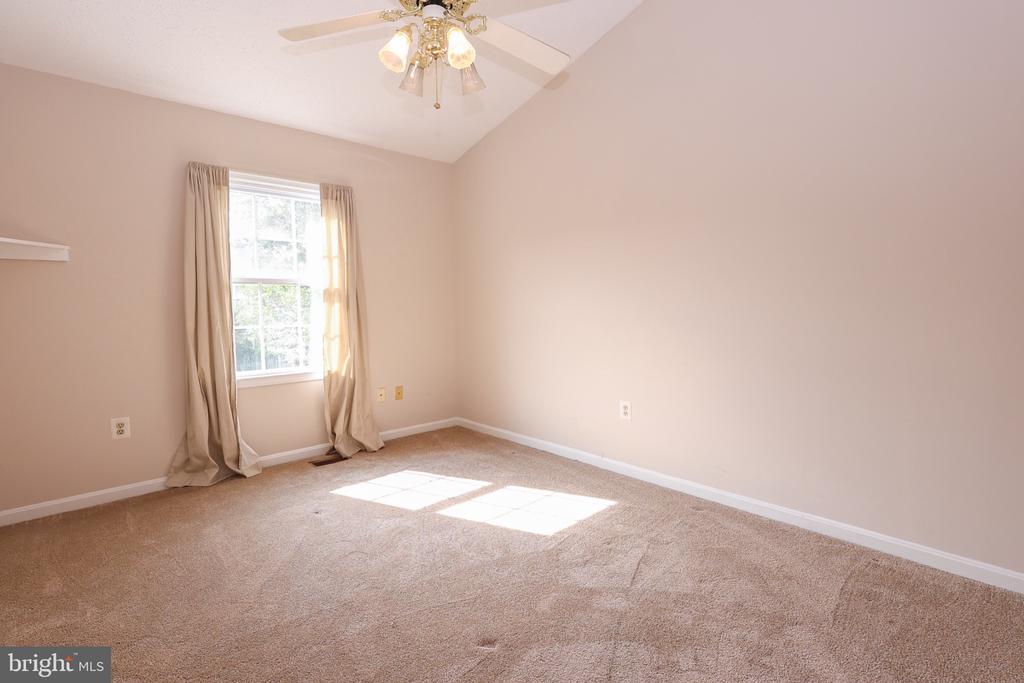 22079 SAINT JOSEPHS CIRCLE