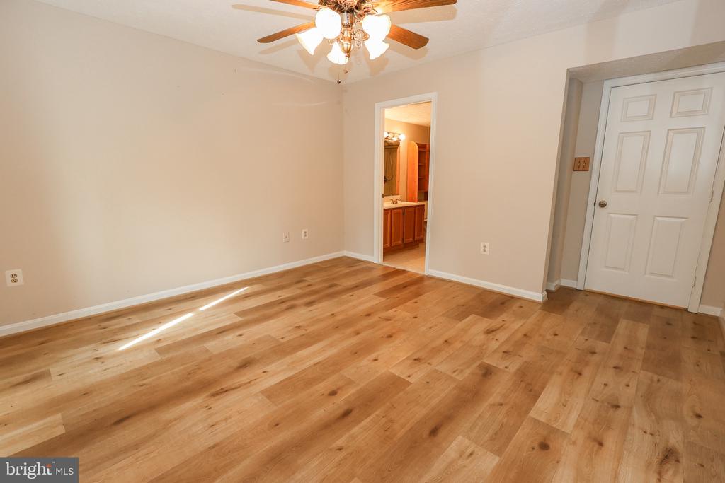 22079 SAINT JOSEPHS CIRCLE