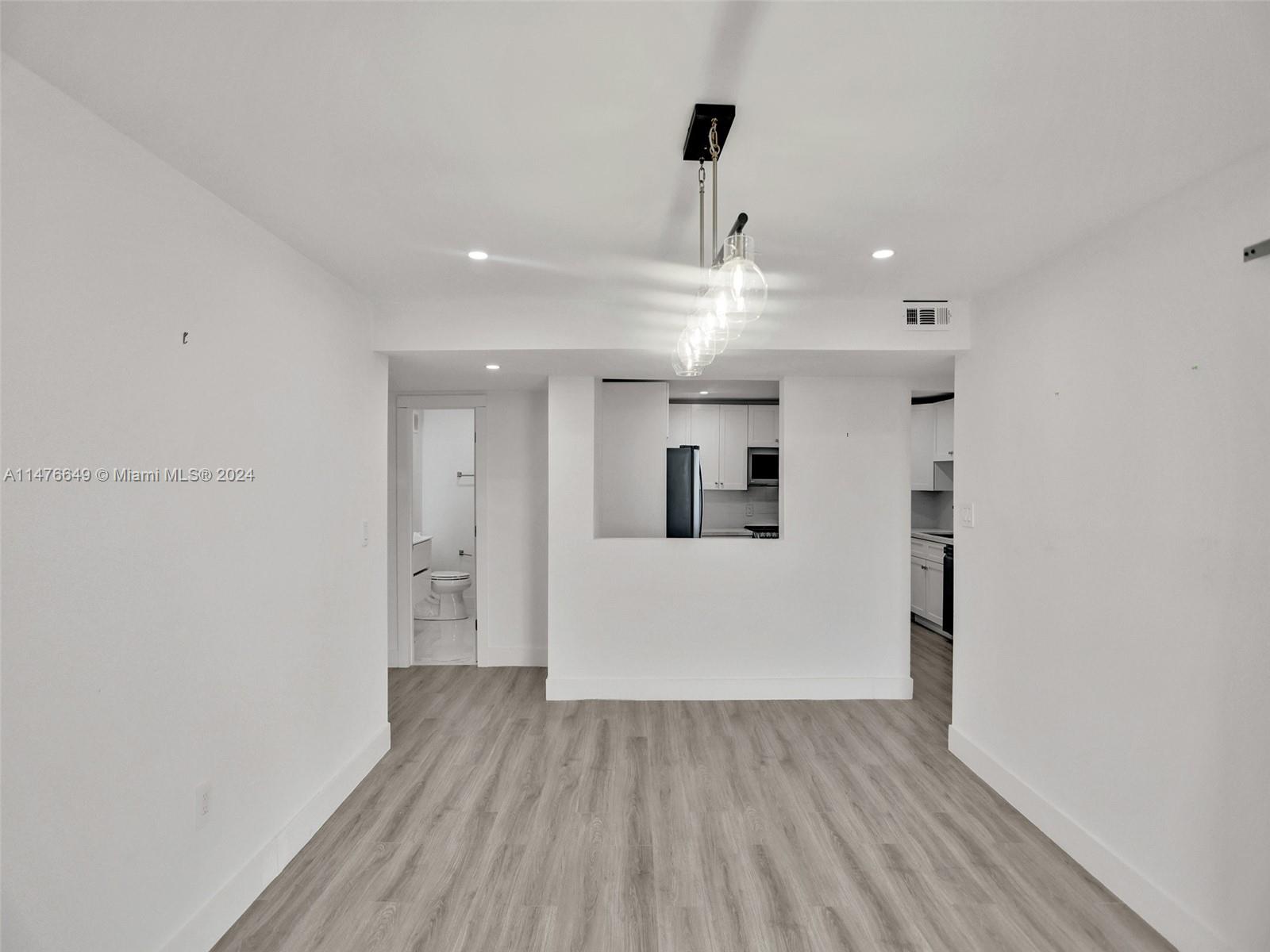 2500 NE 135th St Unit: PC-10