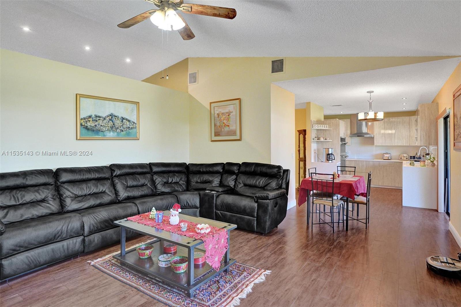11431 NW 39th St