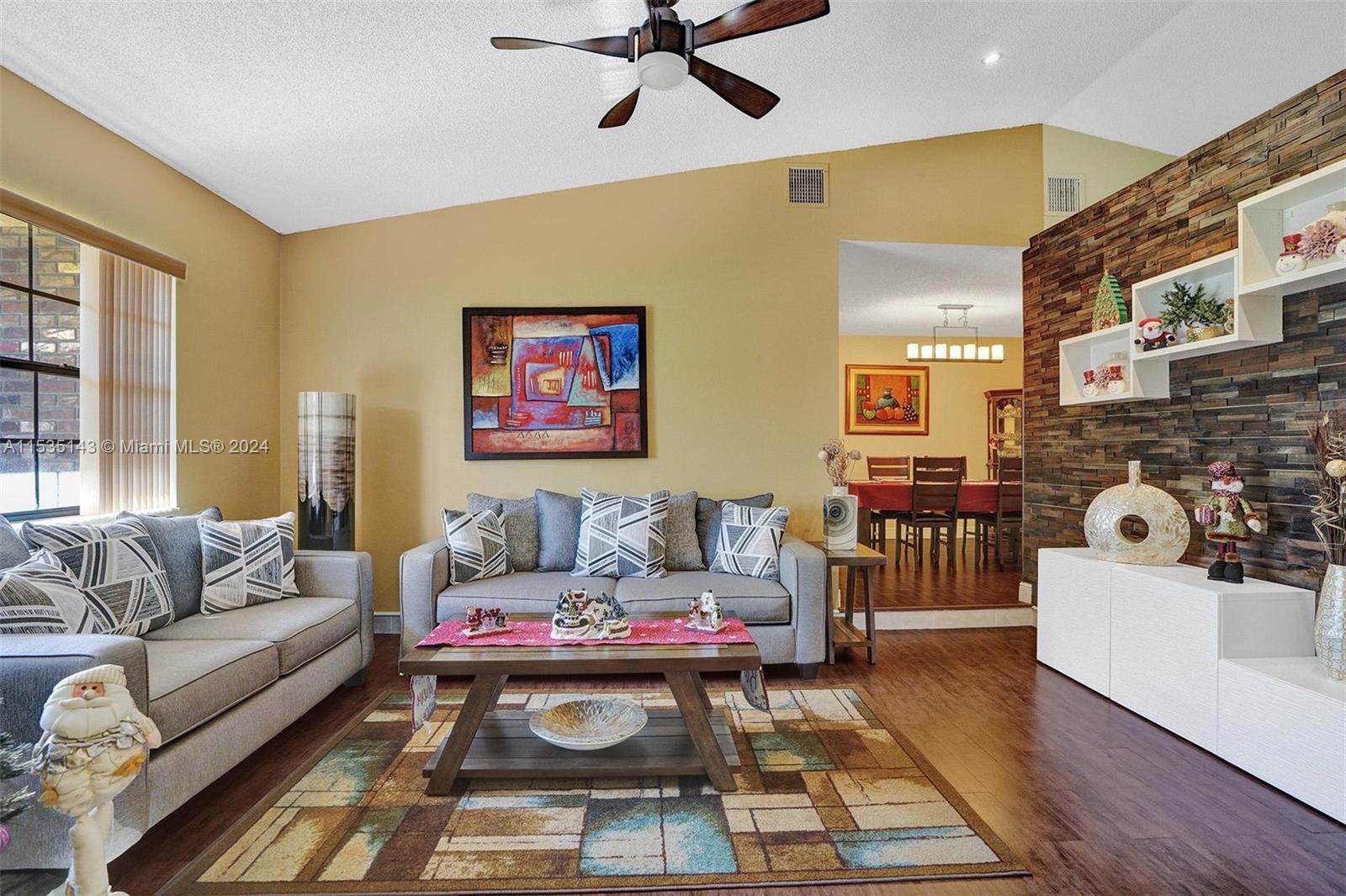 11431 NW 39th St