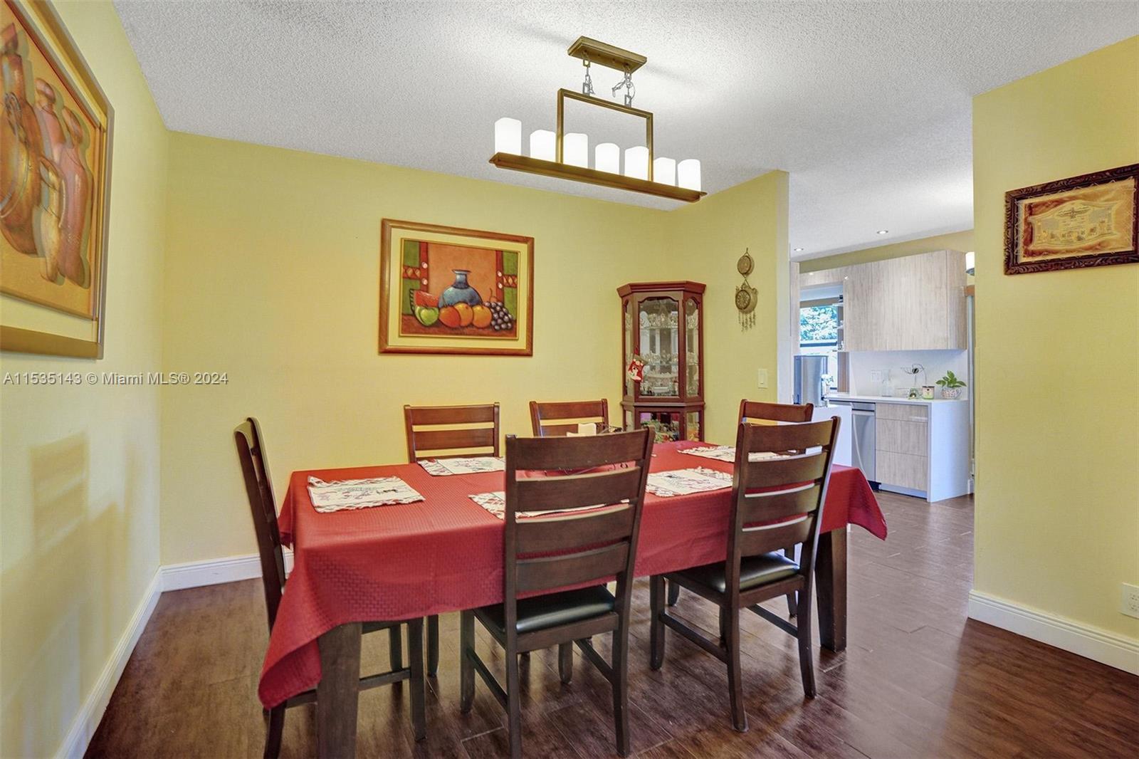 11431 NW 39th St