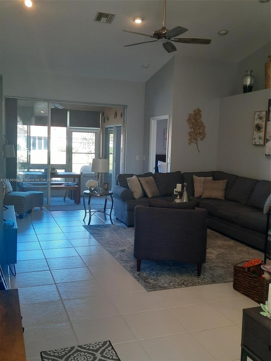 8219 Via Di Veneto