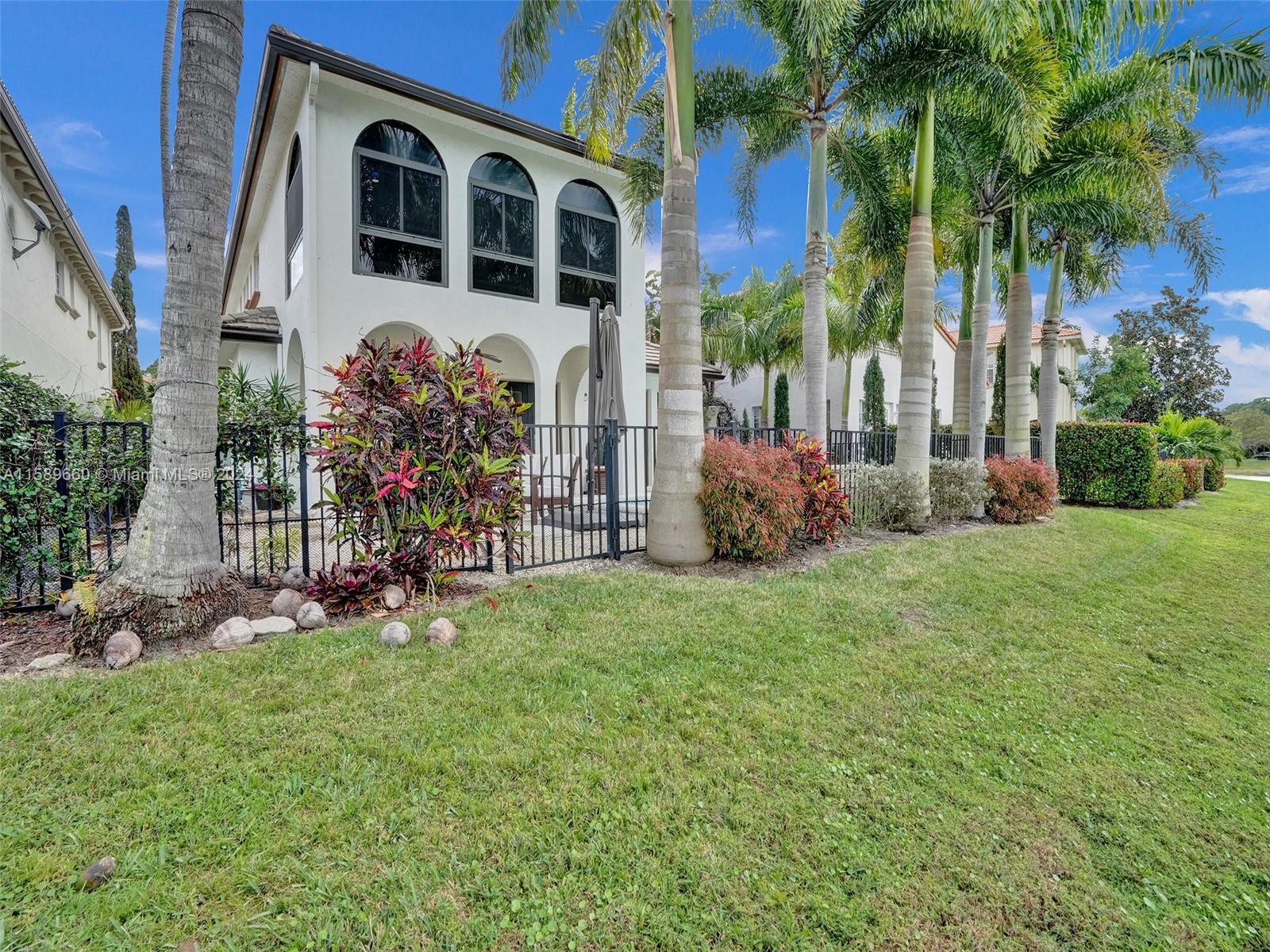715 Bocce Ct