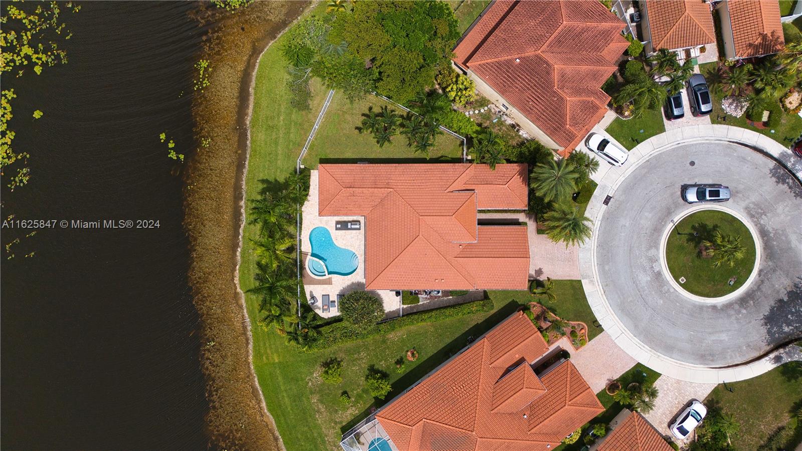 1303 Windsor Ln