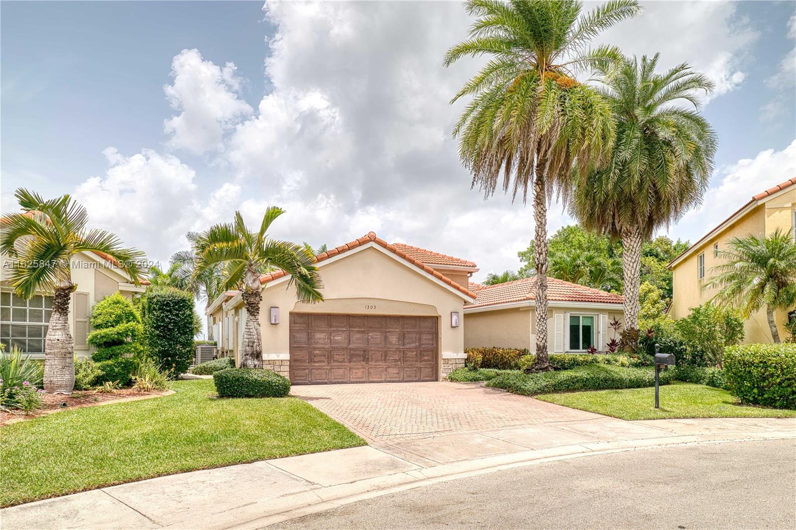 1303 Windsor Ln