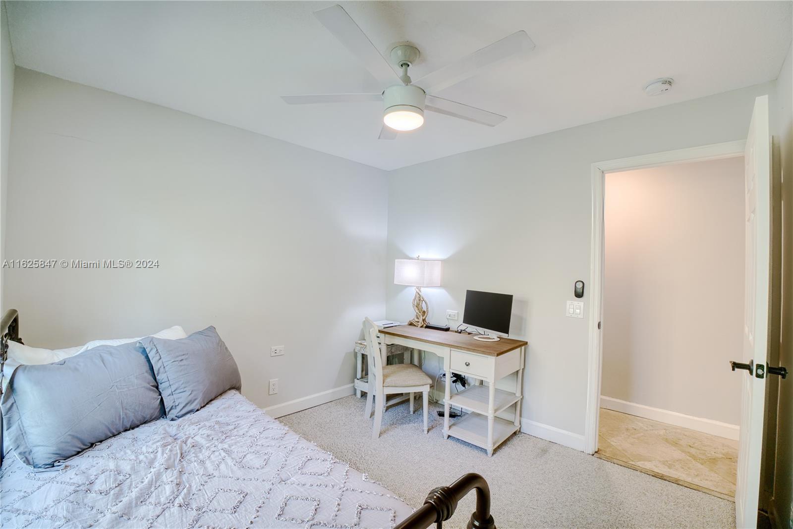 1303 Windsor Ln