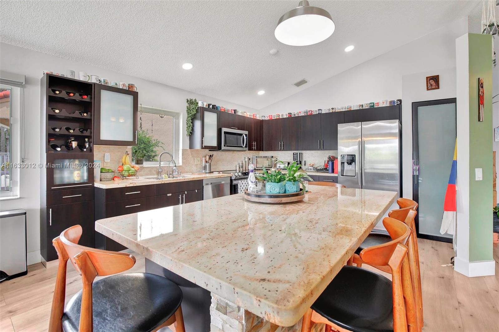 340 Cambridge Dr