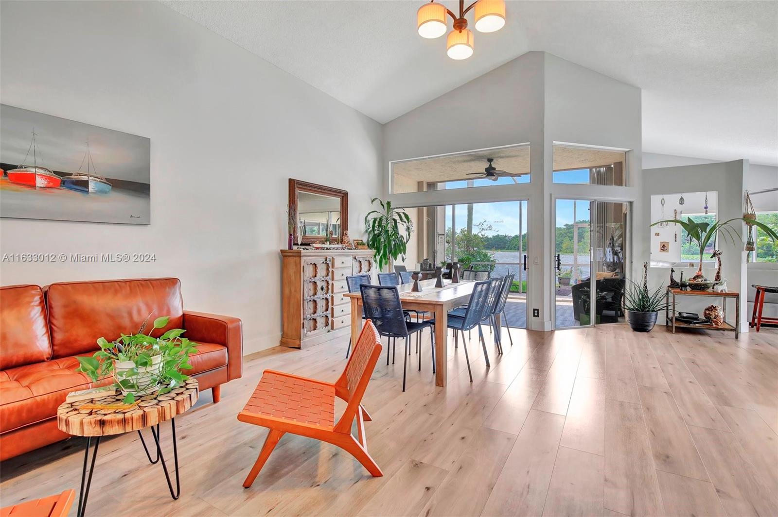 340 Cambridge Dr