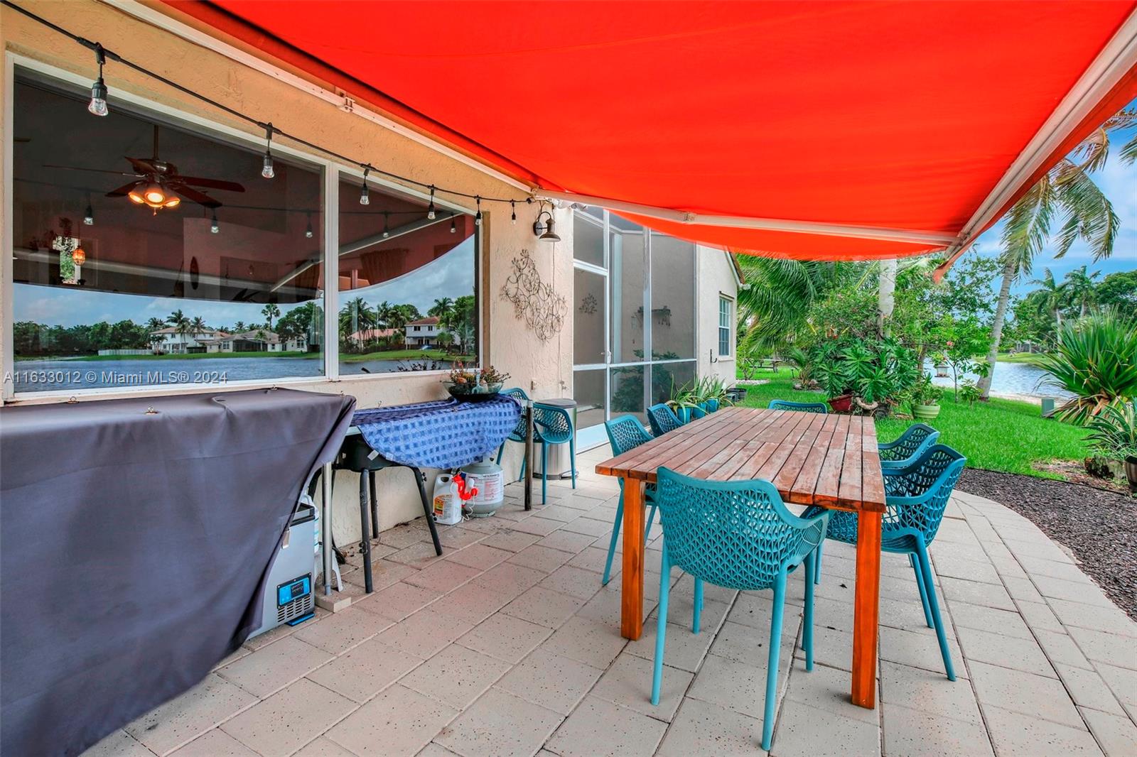 340 Cambridge Dr