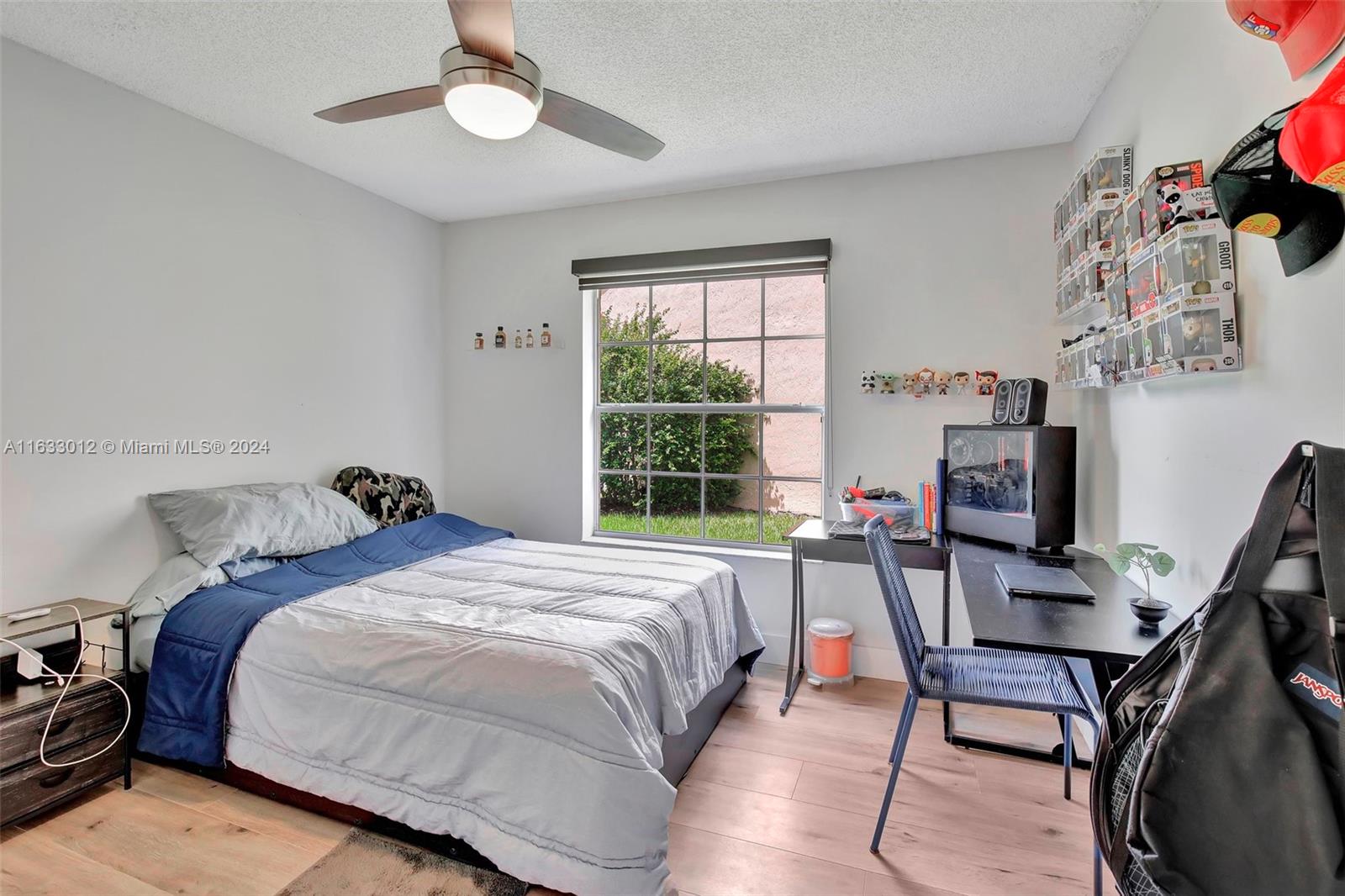 340 Cambridge Dr