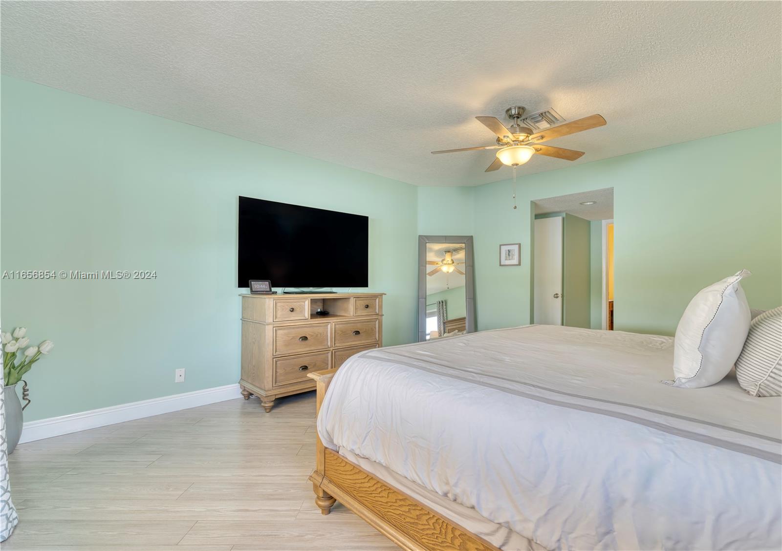 2565 Bass Way