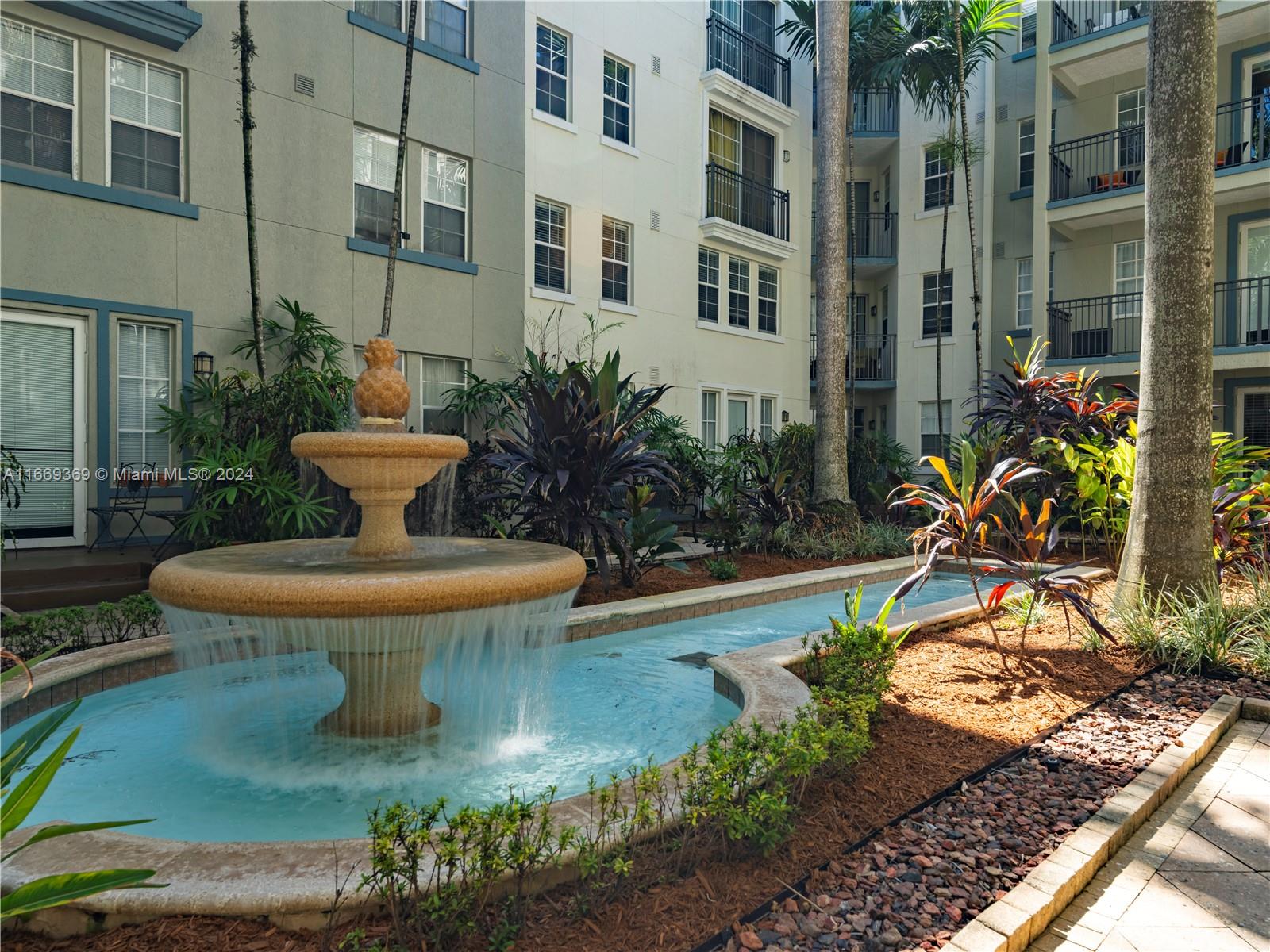 533 NE 3rd Ave # 306