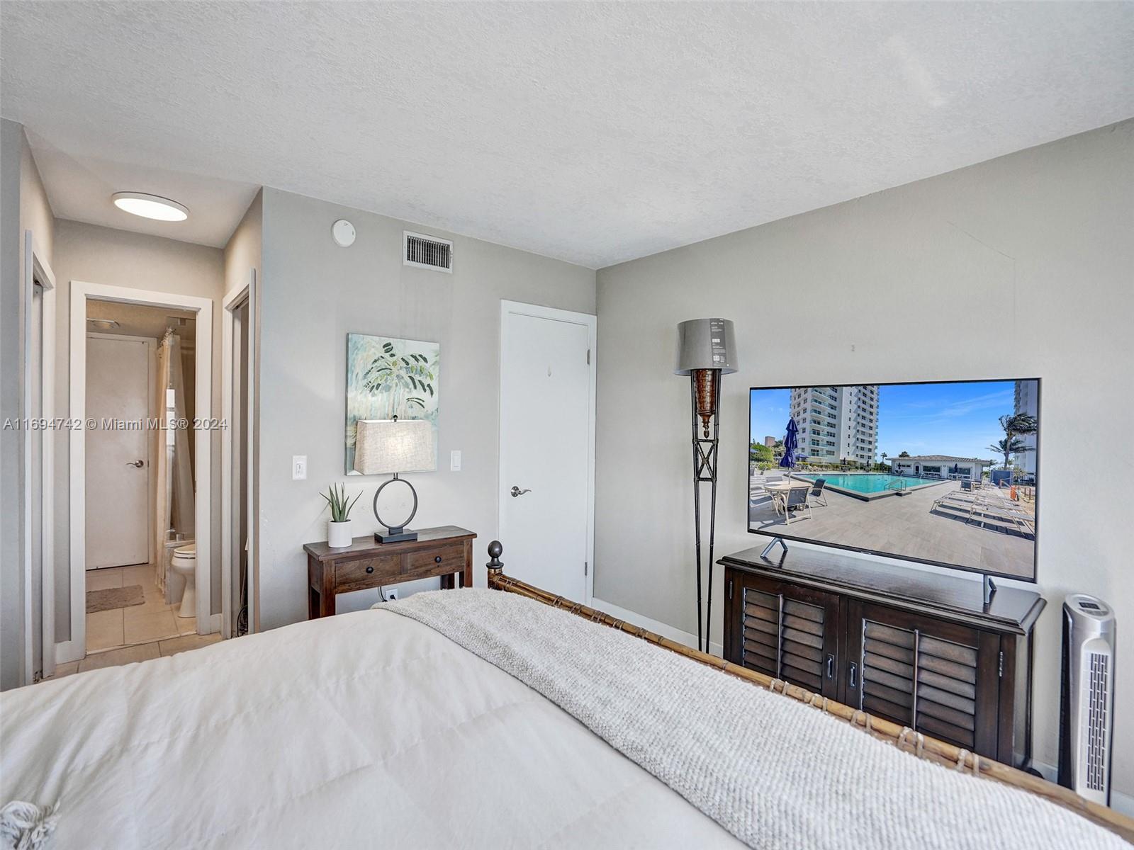 1610 N Ocean Blvd Unit: PH2
