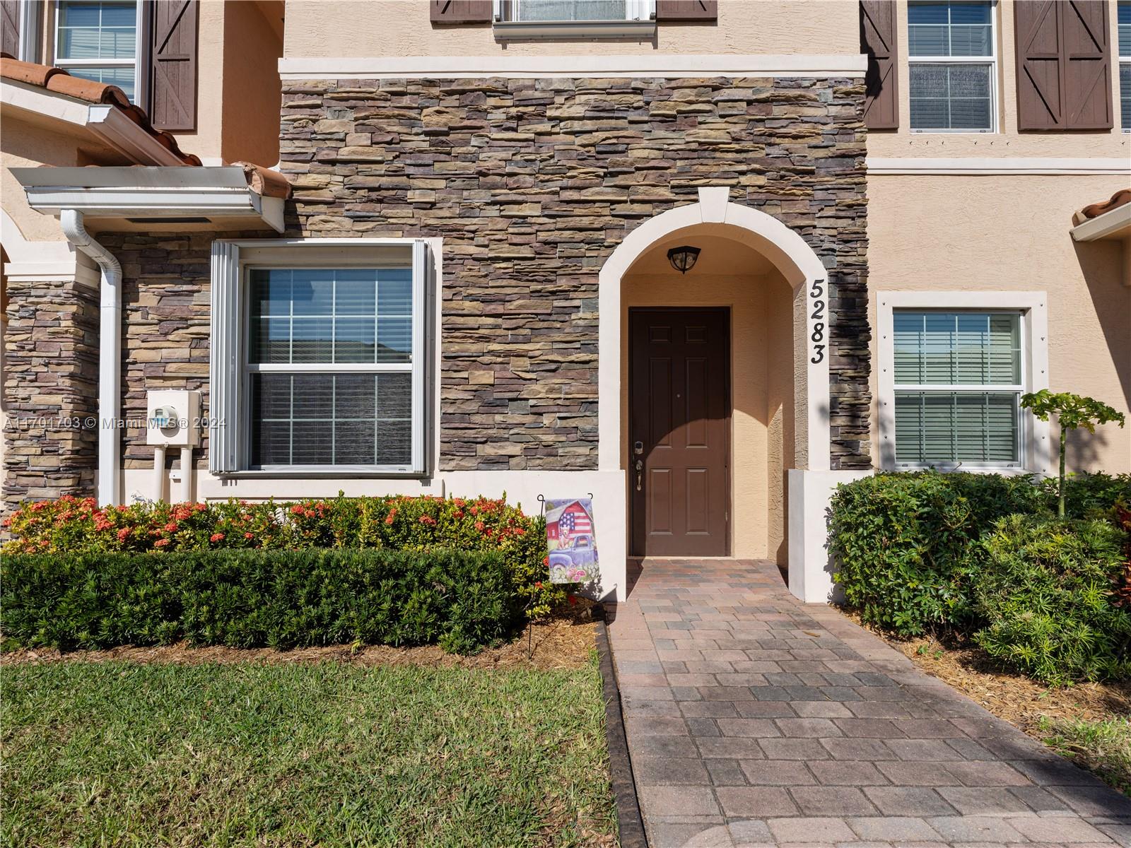 5283 Ashley River Rd # 5283
