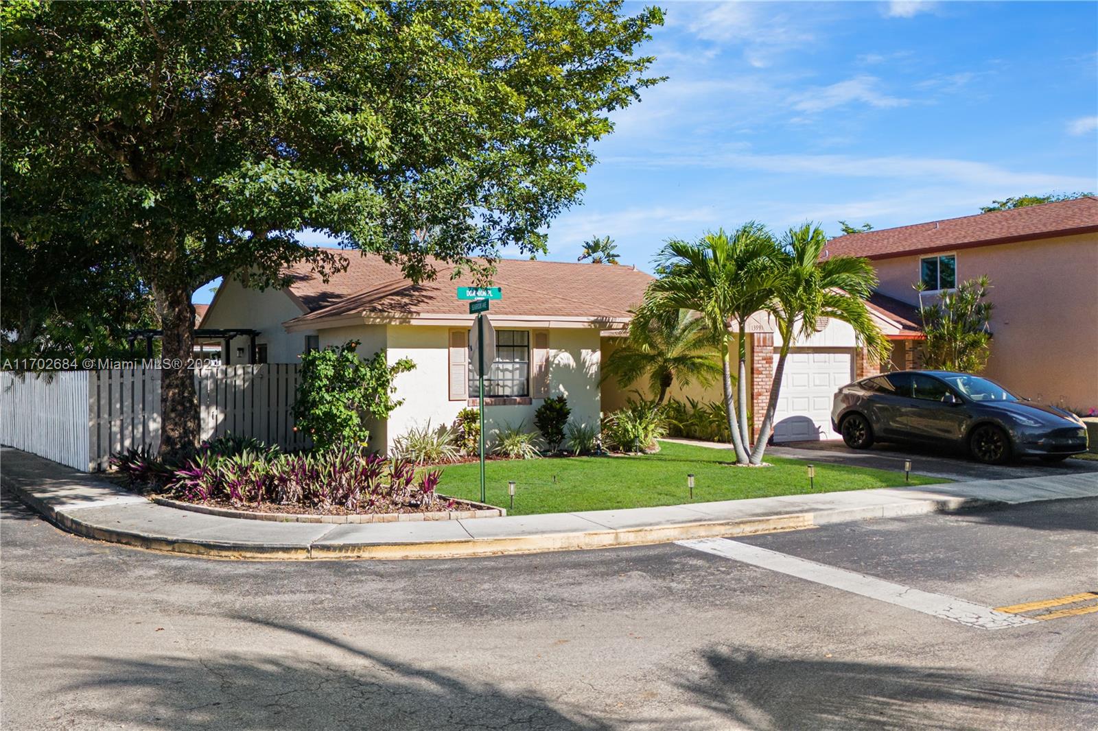 13991 Dominion Pl