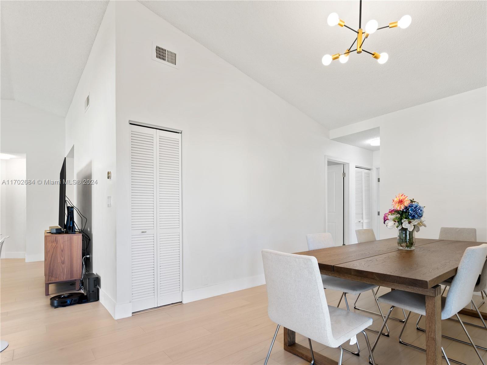 13991 Dominion Pl