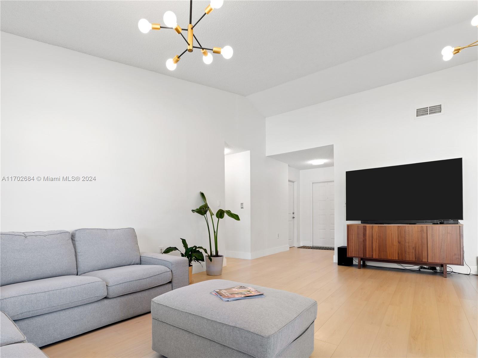 13991 Dominion Pl