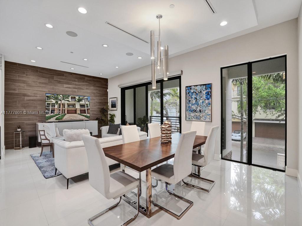 207 NE 13th Ave # 207