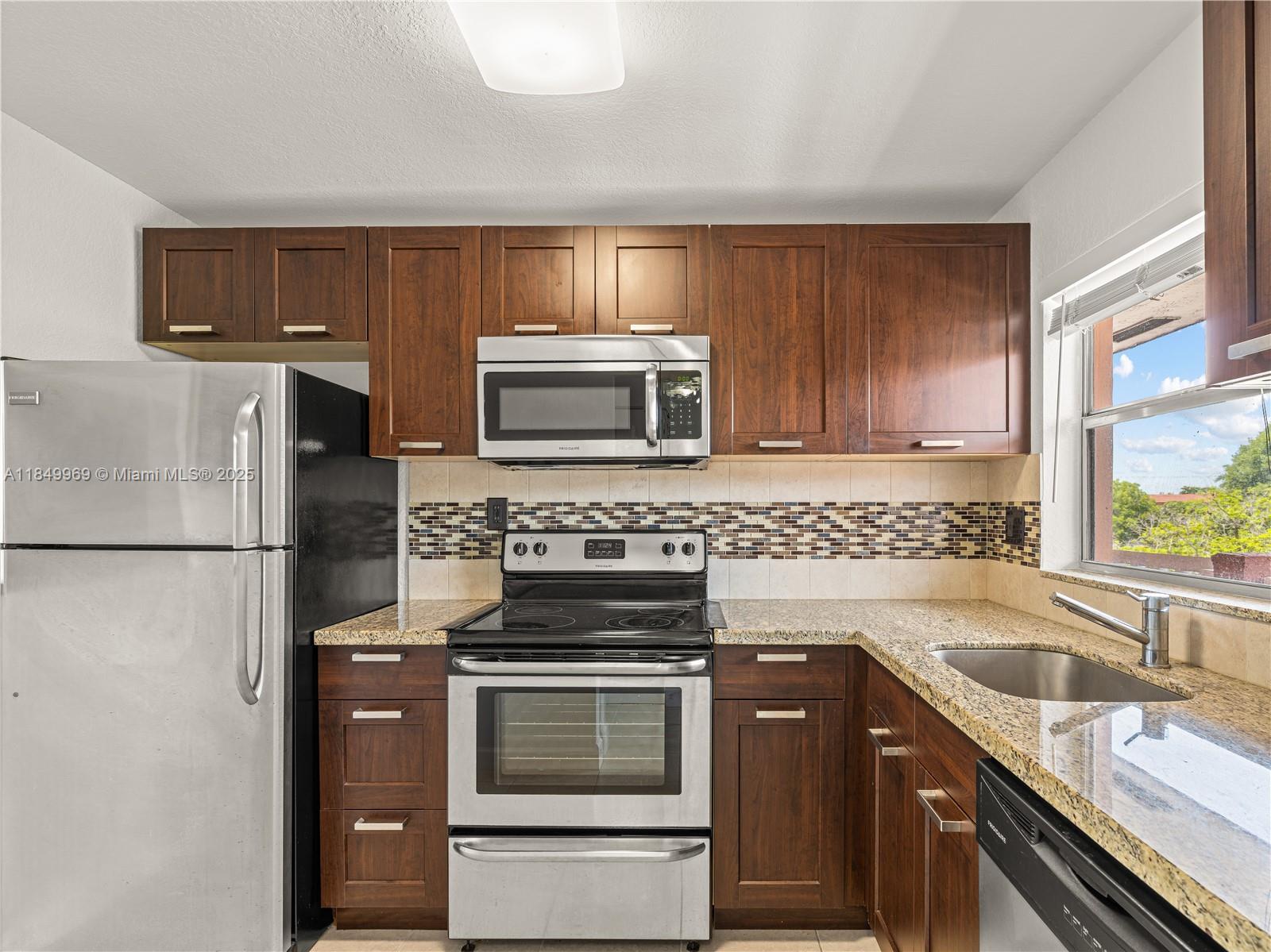9460 Sunrise Lakes Blvd Unit: 309