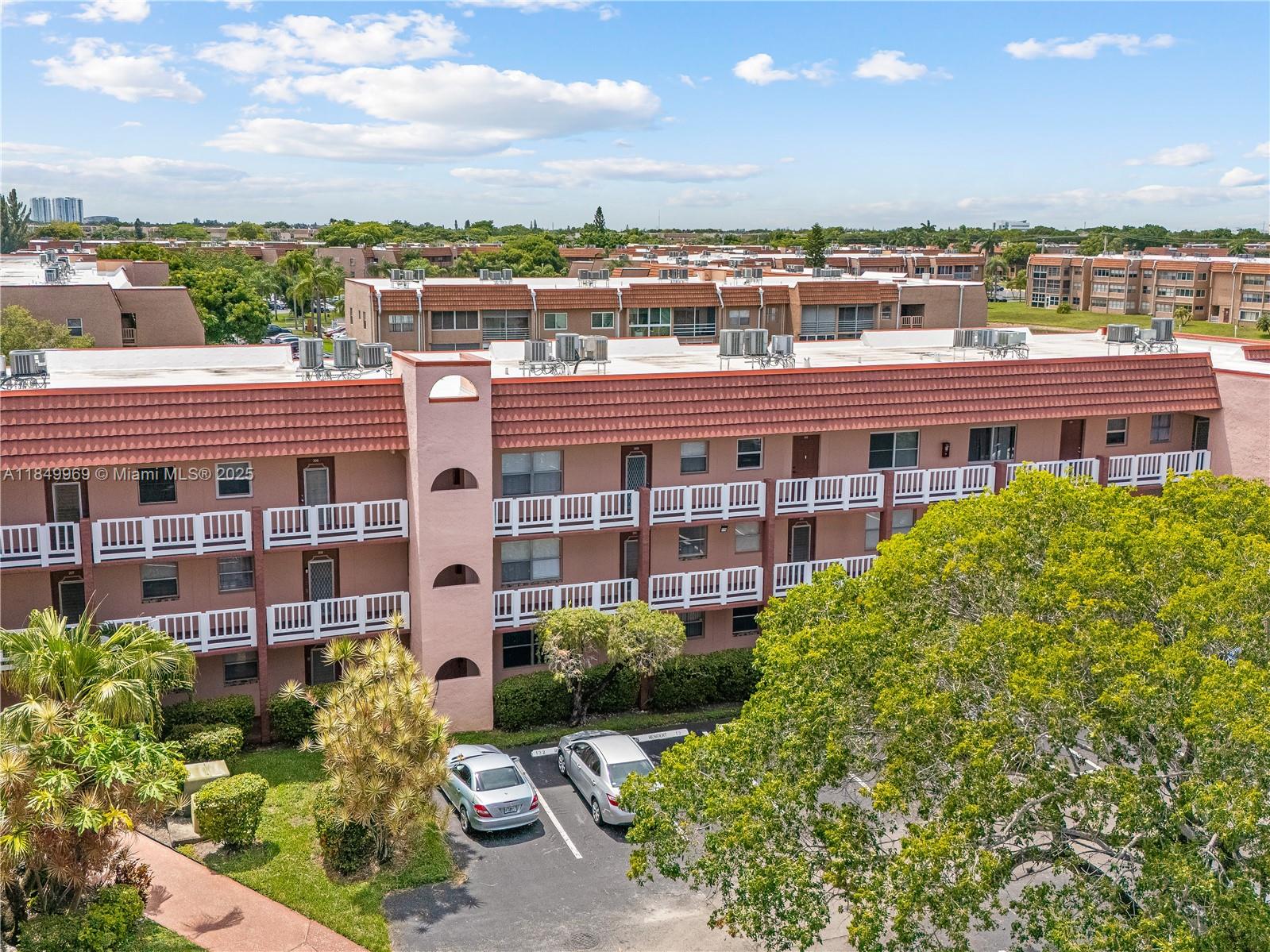 9460 Sunrise Lakes Blvd Unit: 309