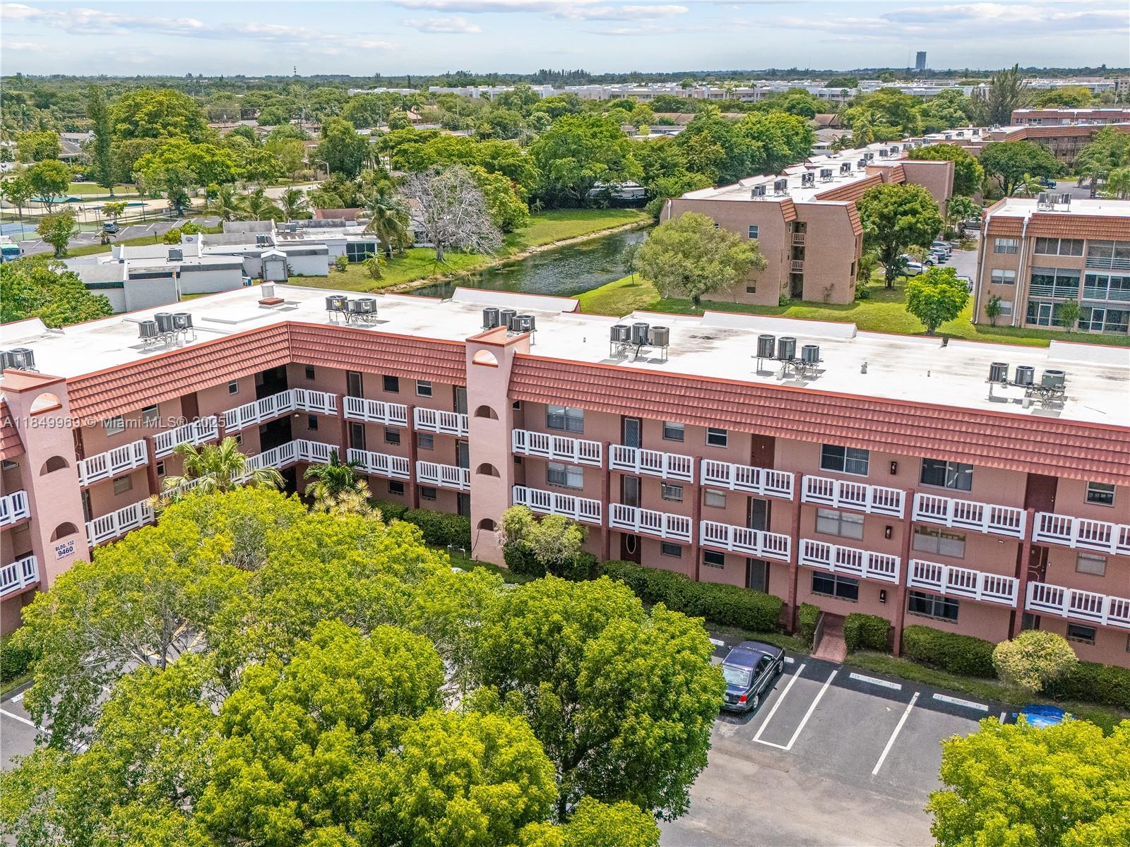 9460 Sunrise Lakes Blvd Unit: 309
