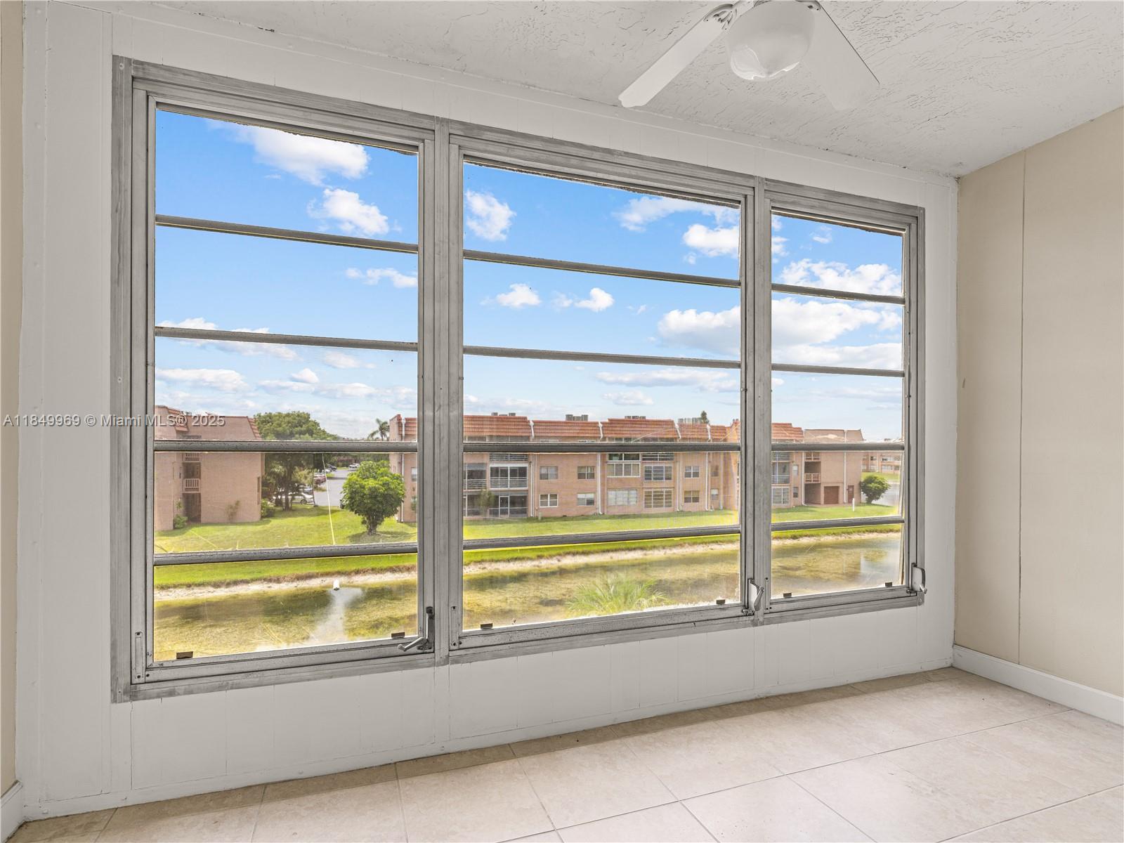 9460 Sunrise Lakes Blvd Unit: 309