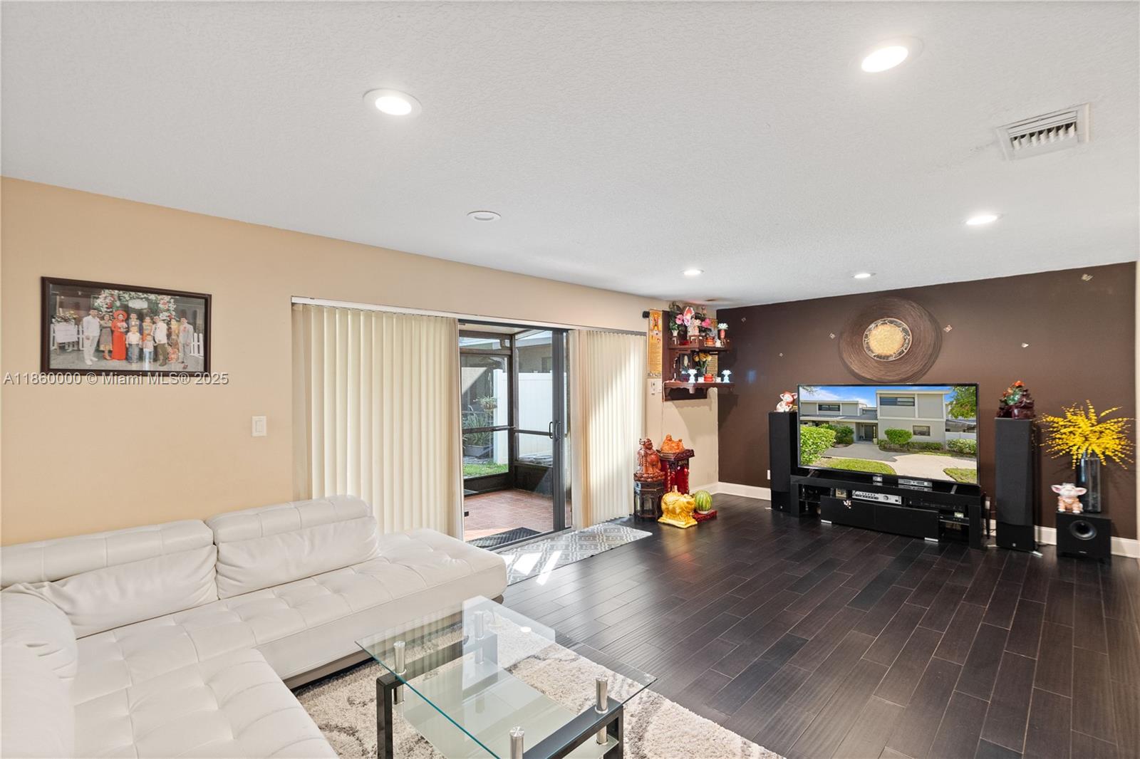 2767 NW 42nd Ave # 2767
