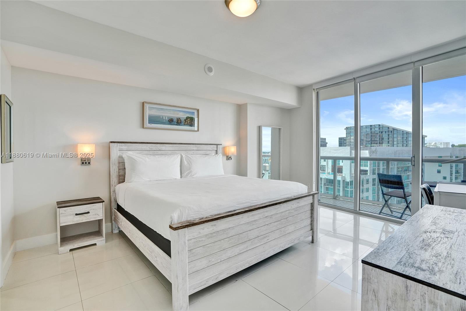 485 Brickell Ave # 4207