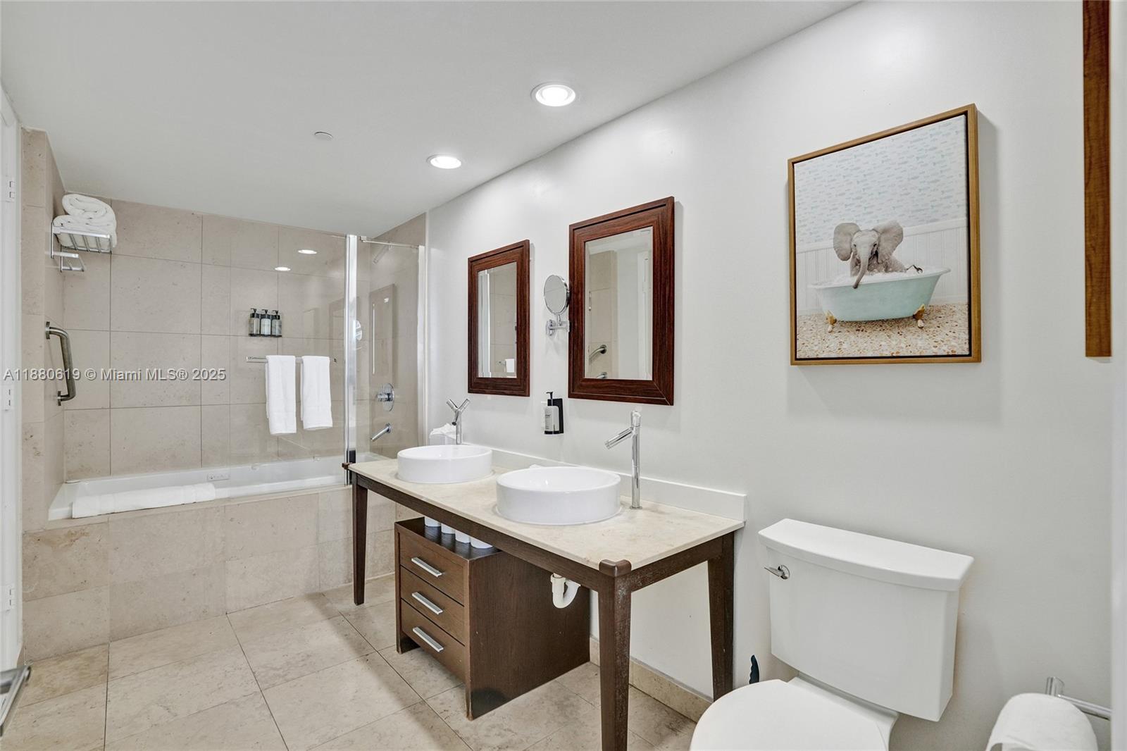 485 Brickell Ave # 4207