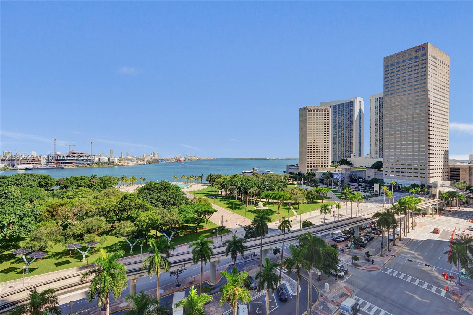 50 Biscayne Blvd # 3908