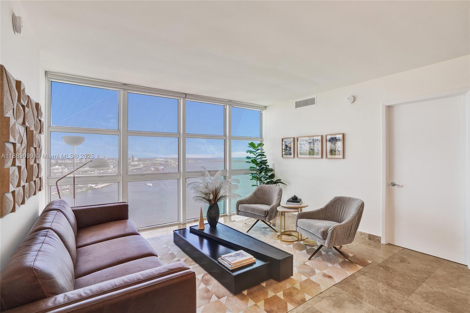 50 Biscayne Blvd # 3908
