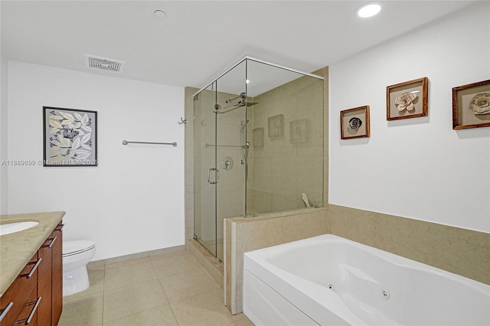 50 Biscayne Blvd # 3908