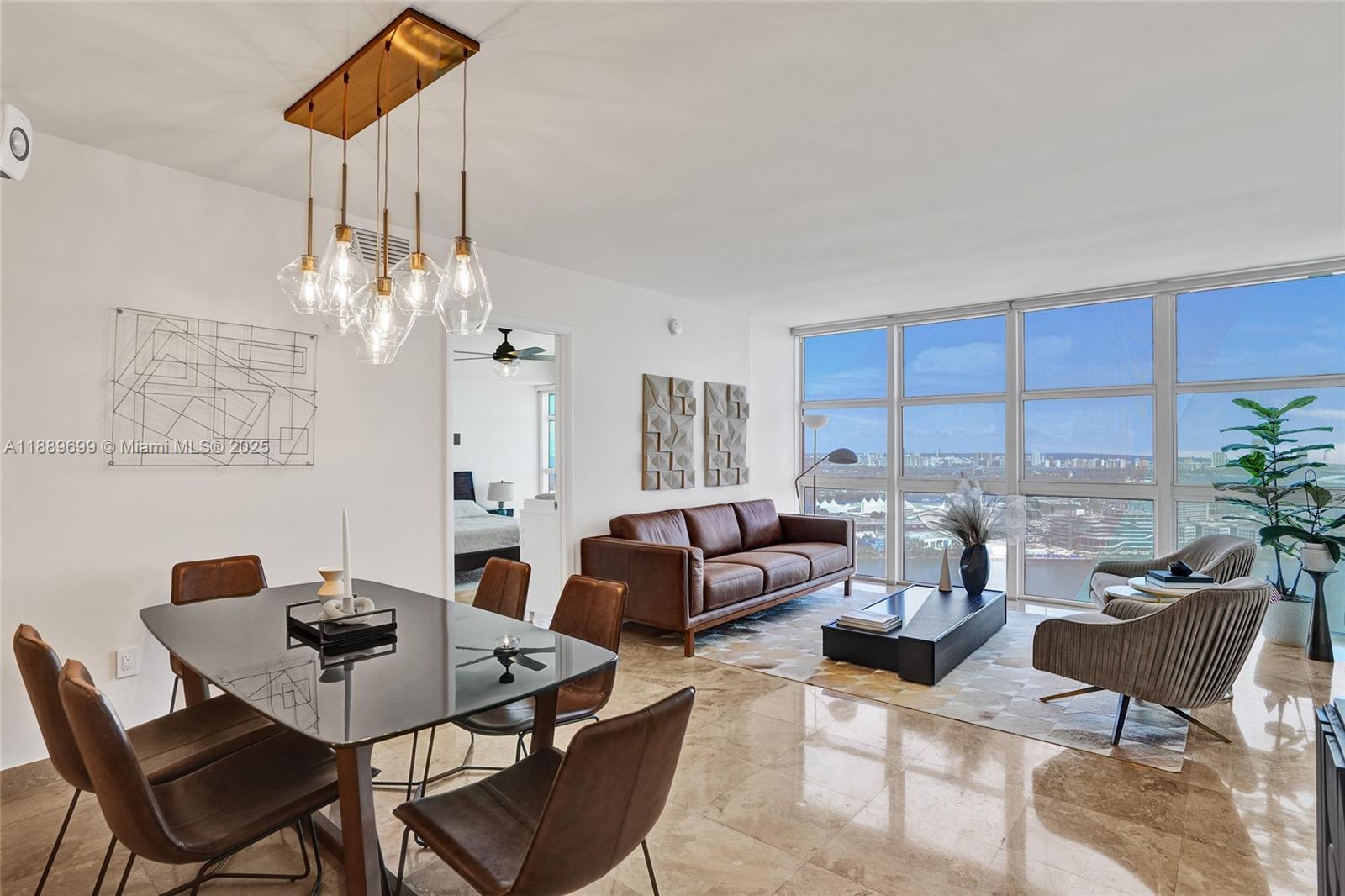 50 Biscayne Blvd # 3908