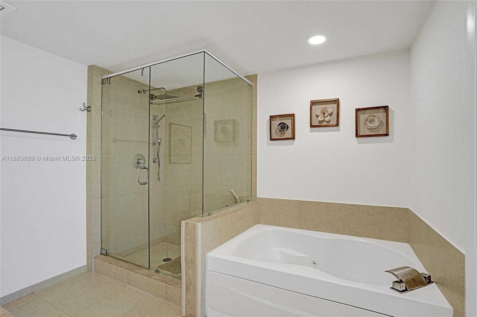 50 Biscayne Blvd # 3908