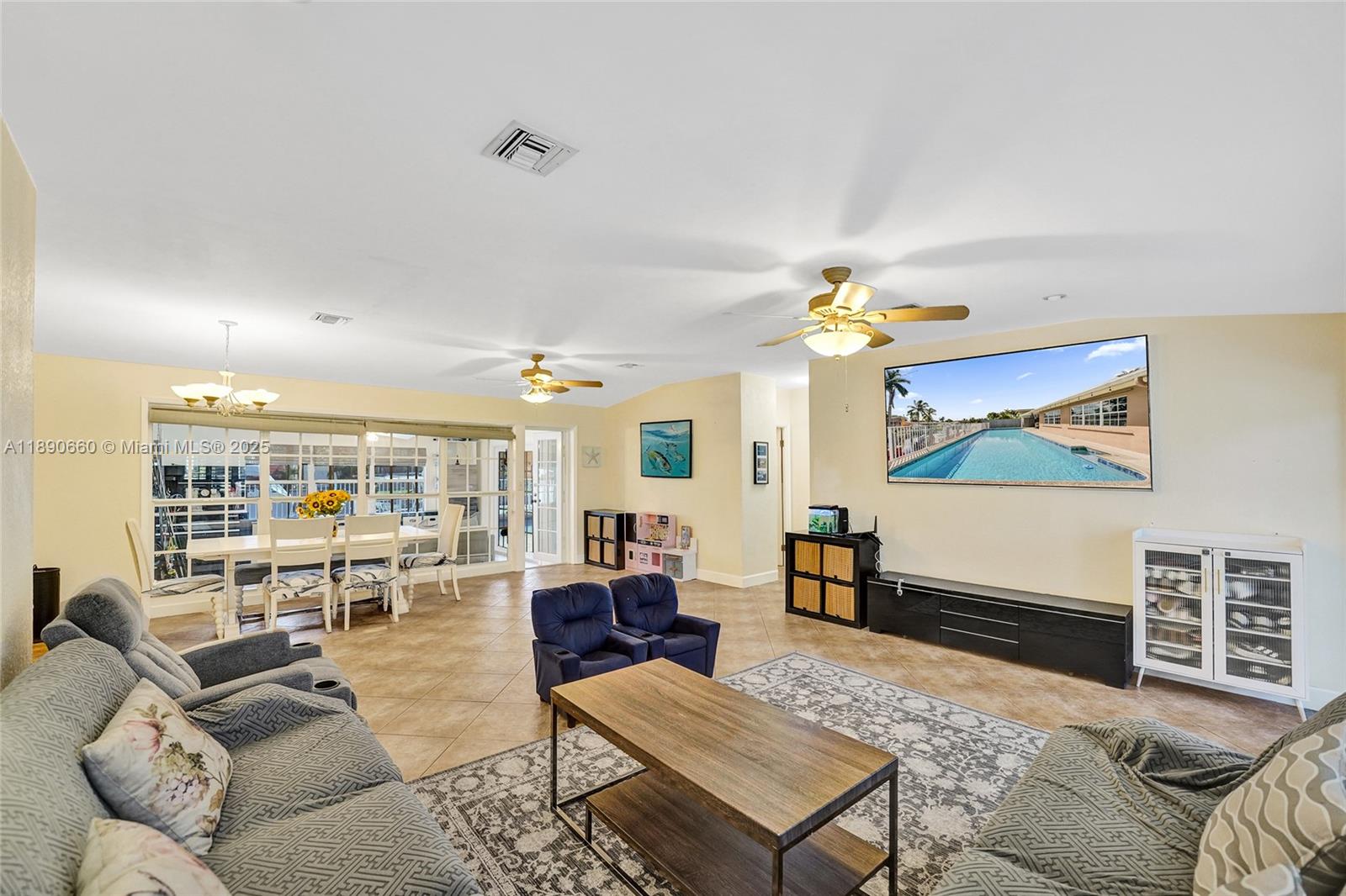 2624 Nassau Ln