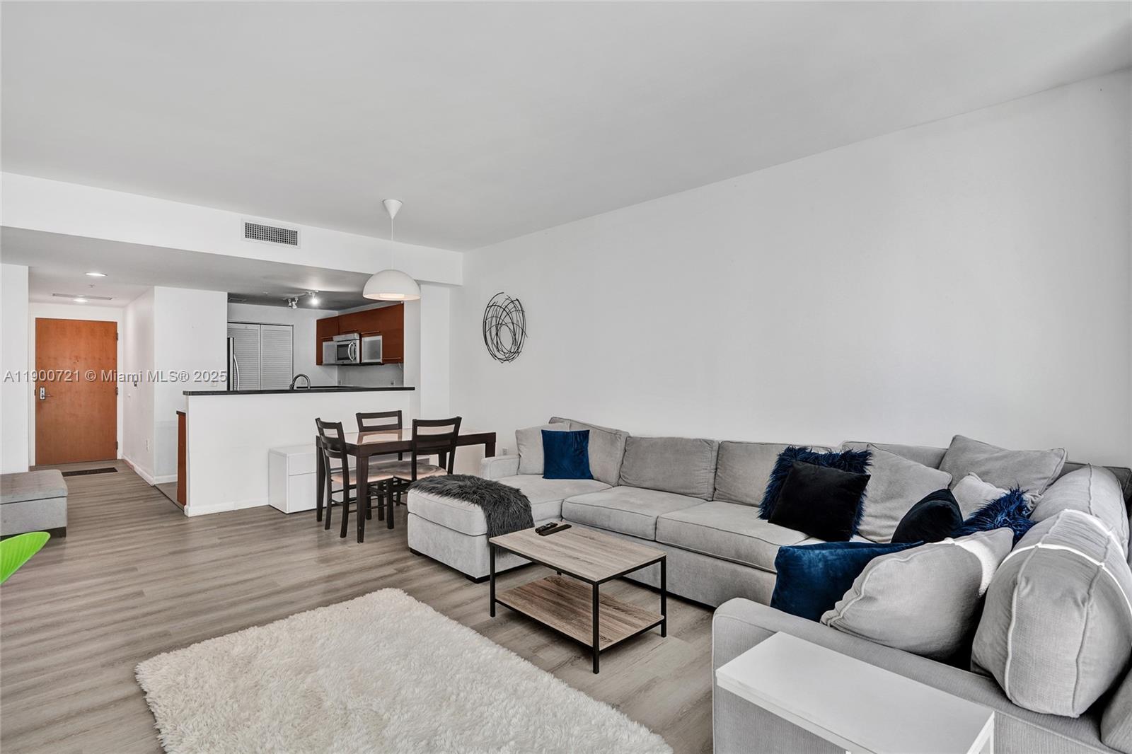 253 NE 2nd St # 1706, Miami Unit: 1706