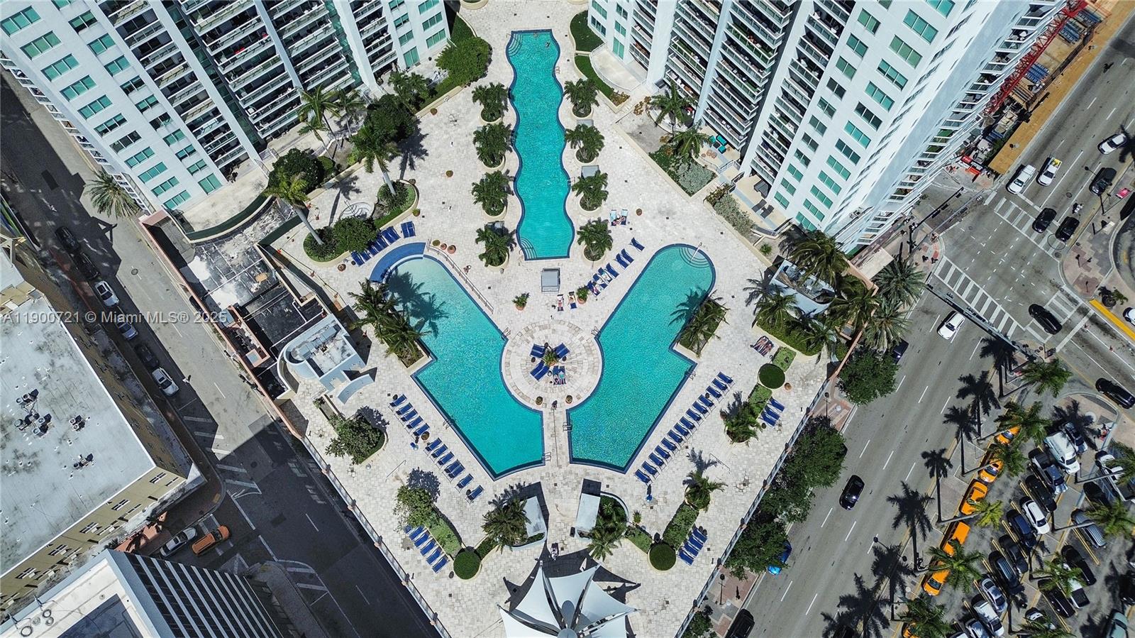 253 NE 2nd St # 1706, Miami Unit: 1706