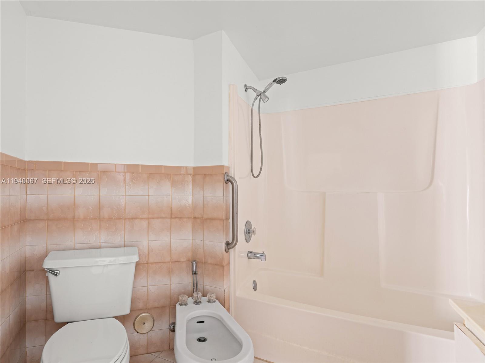 10249 NW 9th St Cir # 8 Unit: 107-8