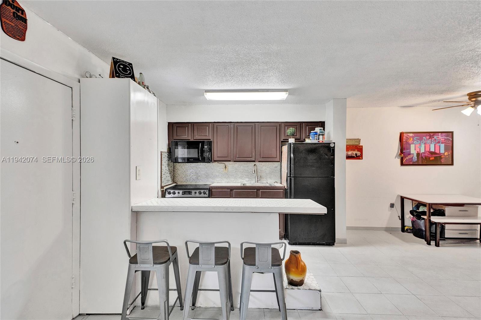7133 Bay Dr # 305