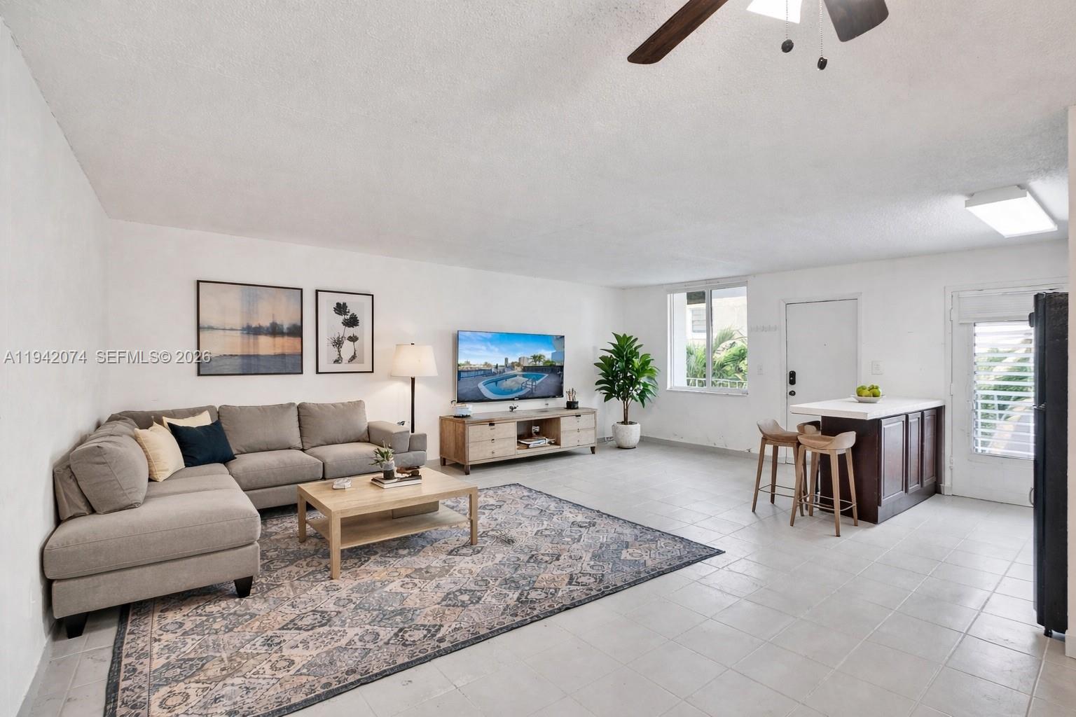 7133 Bay Dr # 305