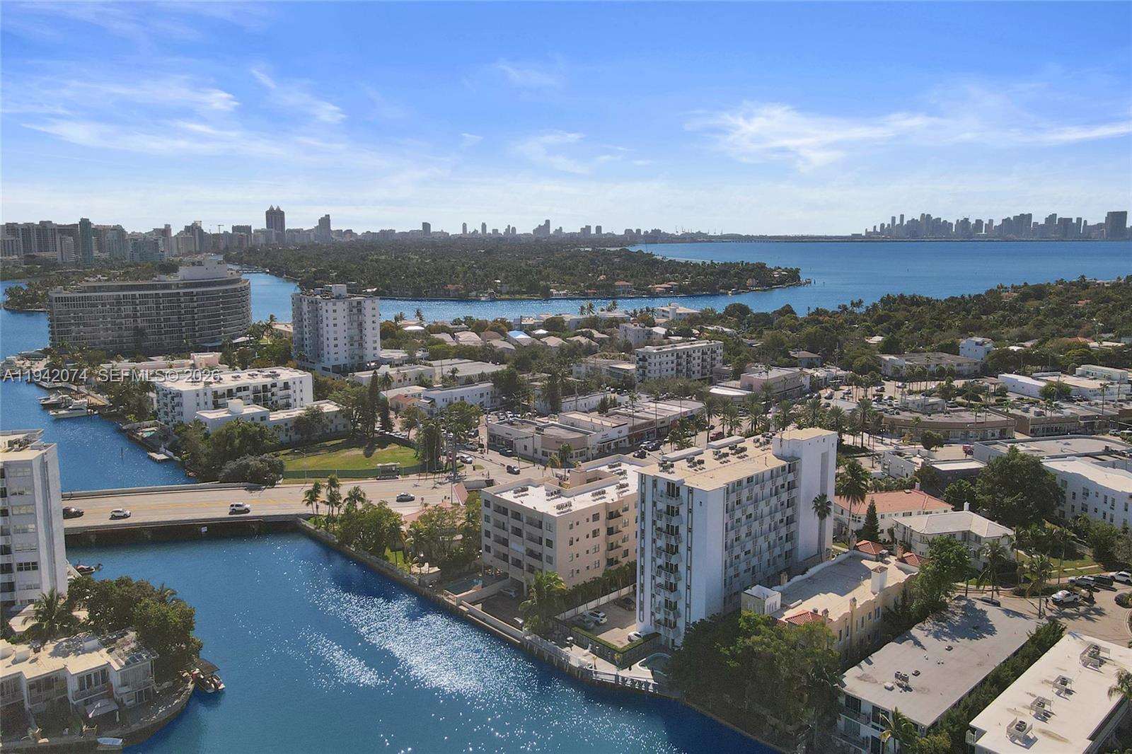 7133 Bay Dr # 305