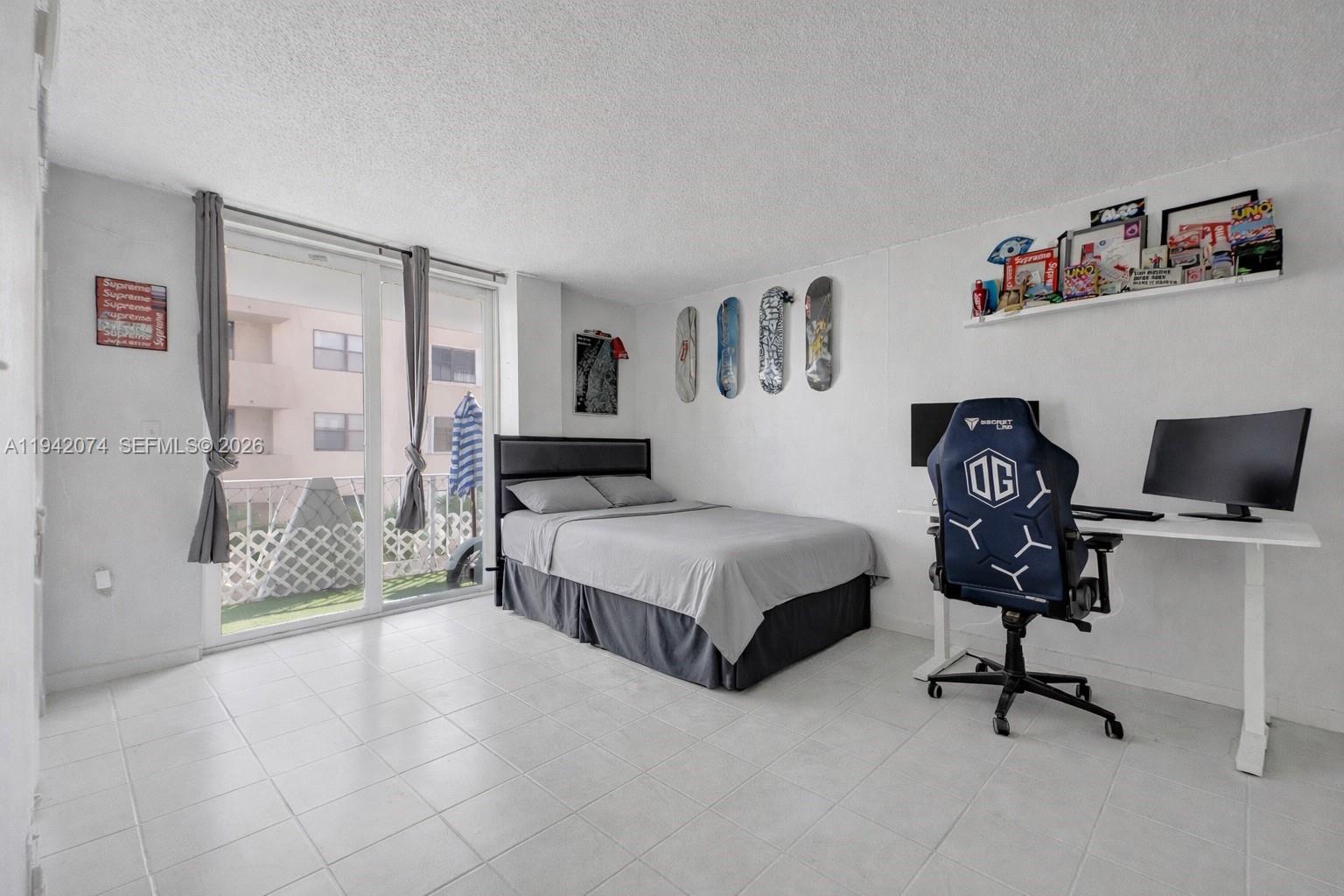7133 Bay Dr # 305