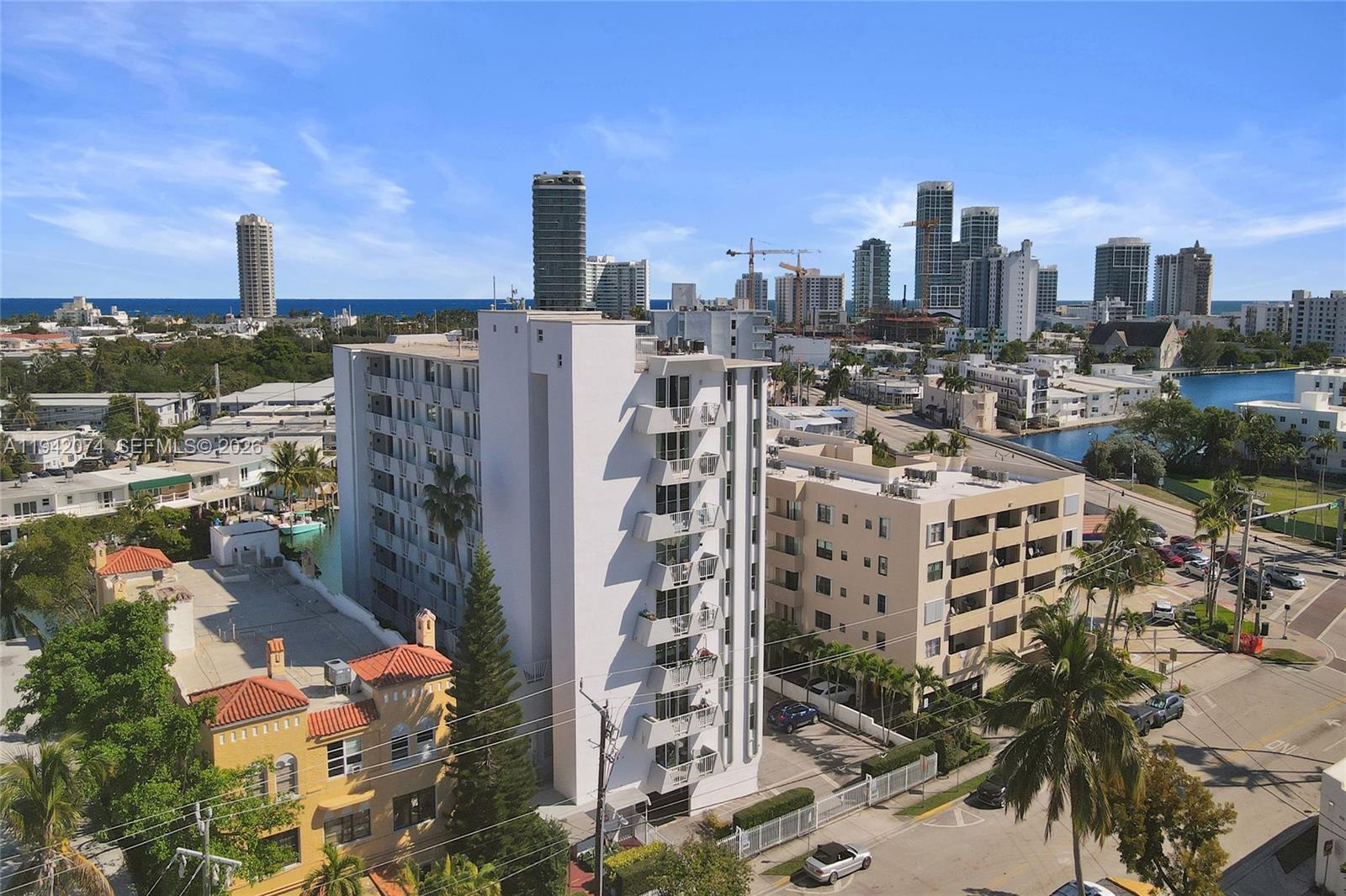 7133 Bay Dr # 305