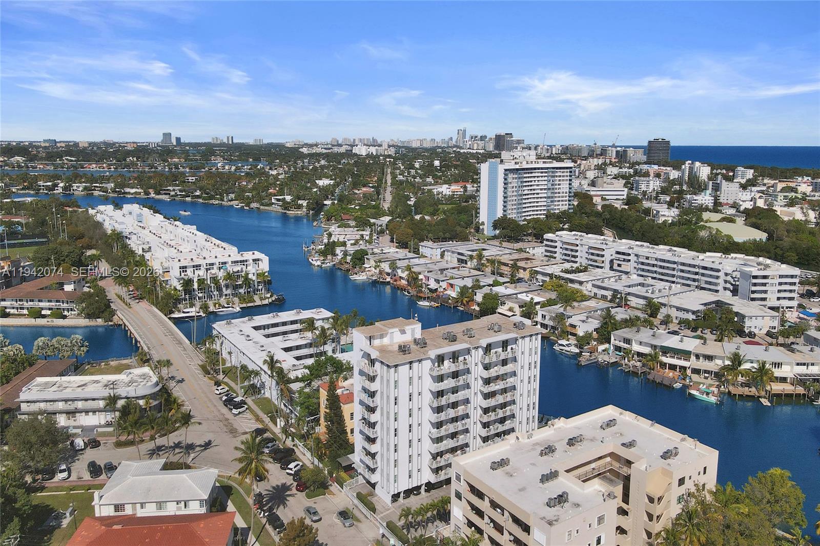 7133 Bay Dr # 305