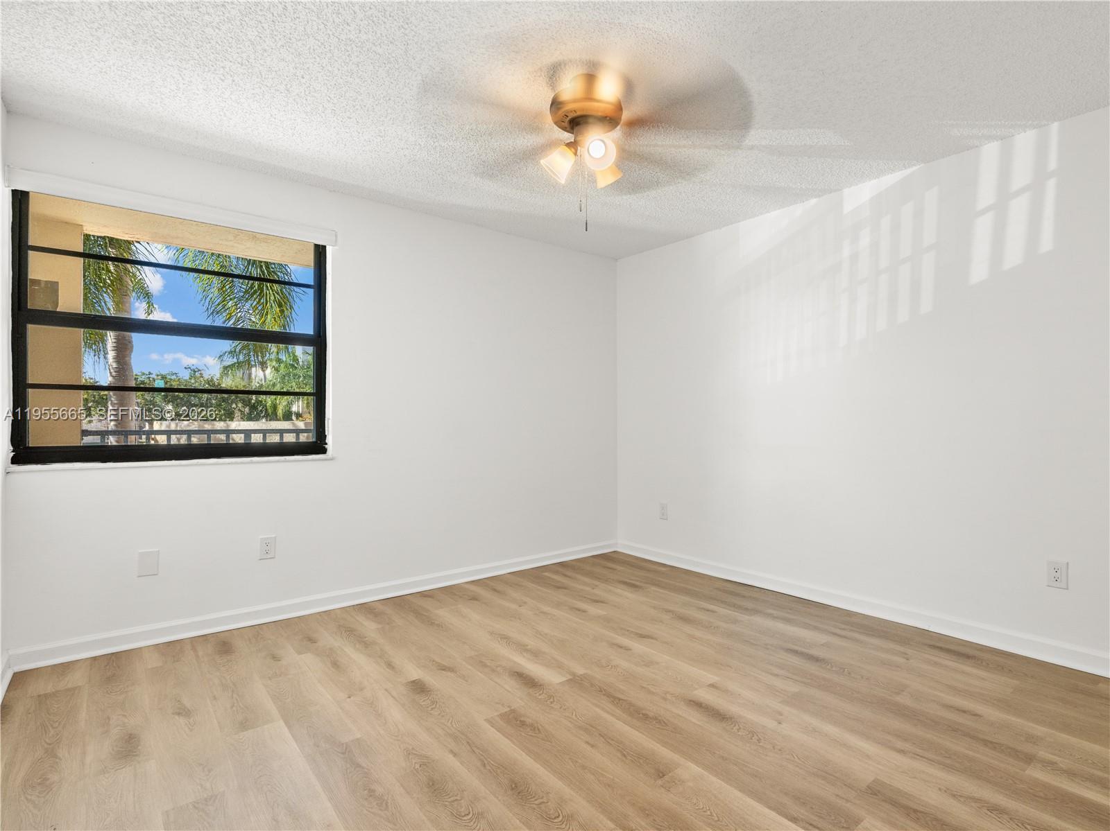 7547 Fairfax Dr # 210