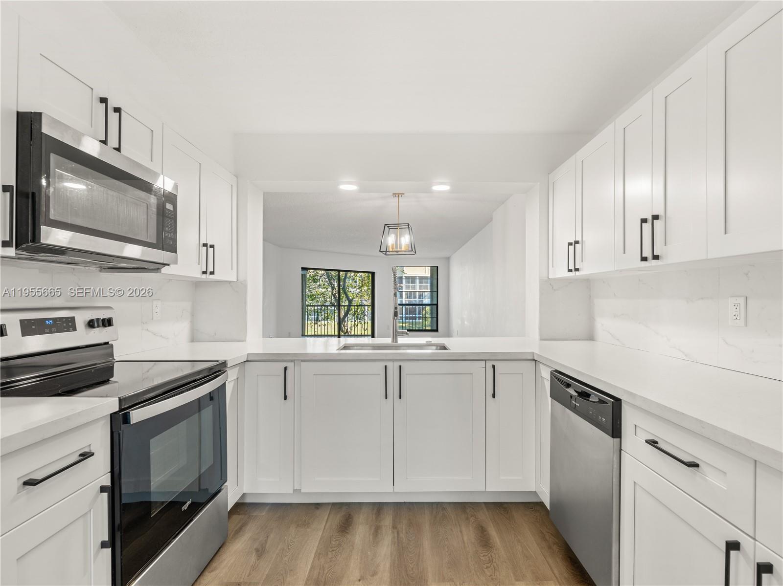 7547 Fairfax Dr # 210